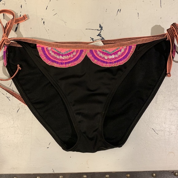 - AGUAMIEL mega push-up full coverage string bikini hand sewn beading Size M - Picture 7 of 9